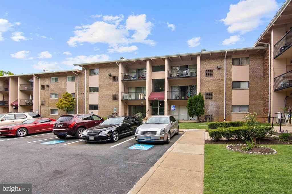 5532 Karen Elaine Dr 1721 ⋆ Lydia Real Estate